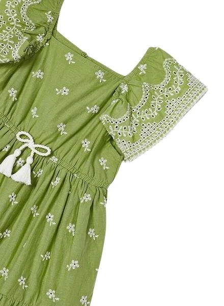 Robe Mayoral Brodée Verte Pour Fille 6 Robe Mayoral Brodée Verte Pour Fille – Image 6